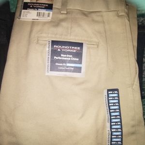 Roundtree and Yorke Men's slacks